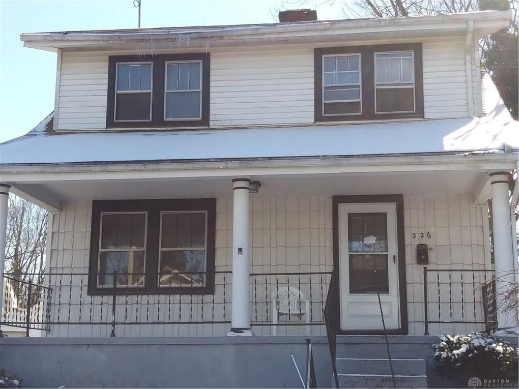 226 Pointview Avenue