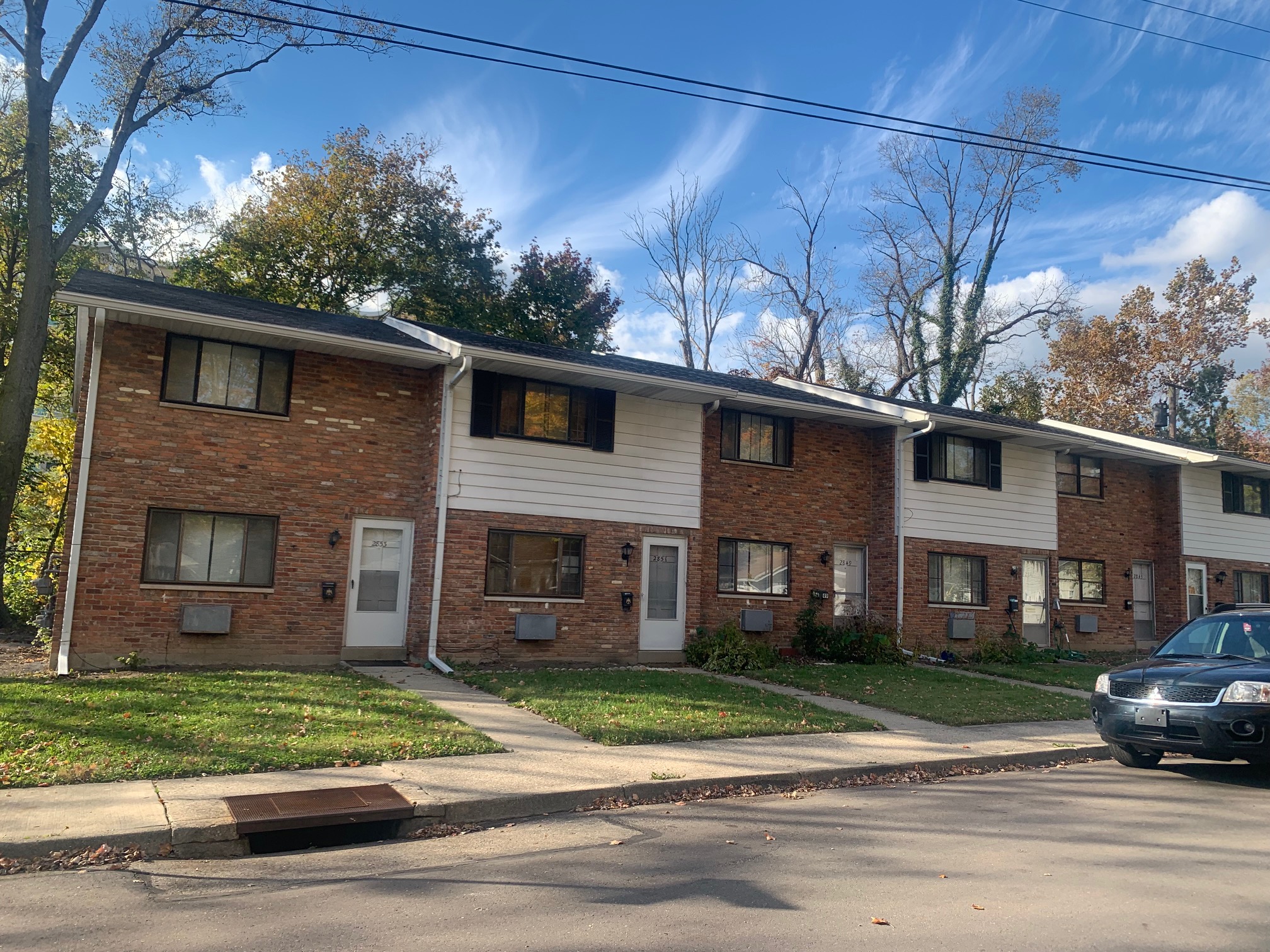 2829-2839 Lake Shore Place - 2835